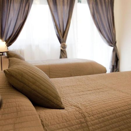 Foscari House Bed & Breakfast Rome Bagian luar foto